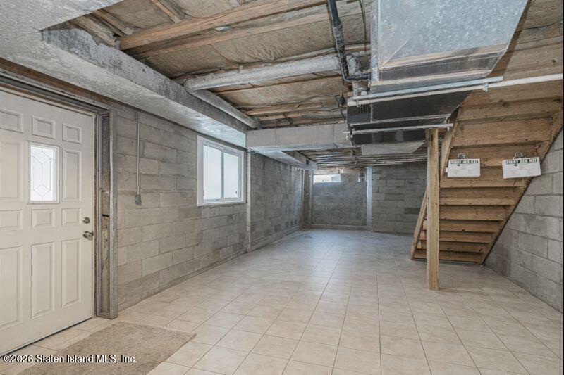 225 Colony Avenue Staten Island, NY 10306 - Photo 18 of 20 a view of empty room