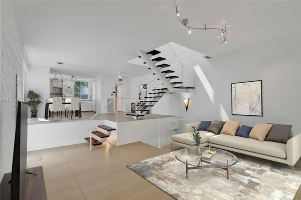 $1,198,000 | 3126 Center Street, Unit 8, Coconut Grove, FL 33133