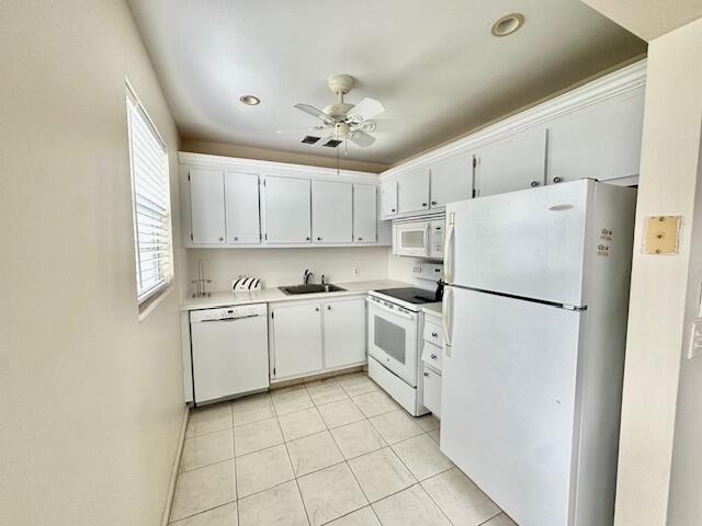 207 Brighton East Boca Raton, FL 33434 - Photo 2 of 36 Kitchen