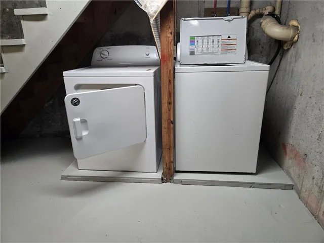 $499,900 | 416 Gardiner Road, Richmond, RI 02892