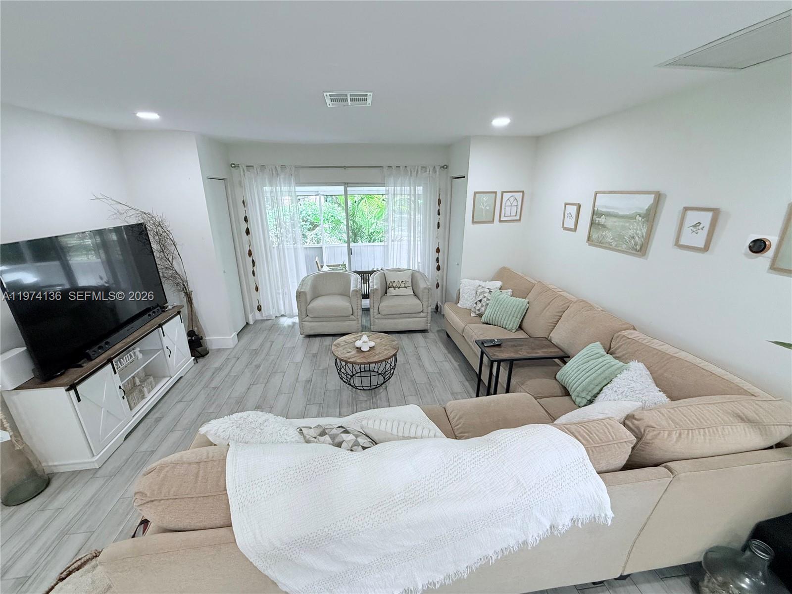 22355 Southwest 57th Circle Boca Raton, FL 33428 - Photo 7 of 21