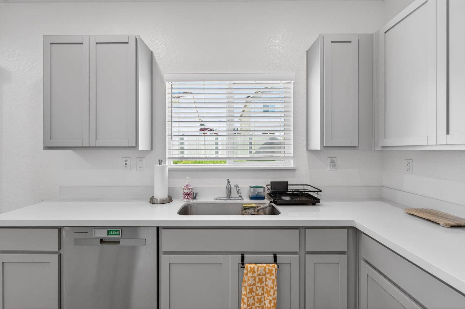 8883 Sebago Way Elk Grove, CA 95758 - Photo 20 of 58