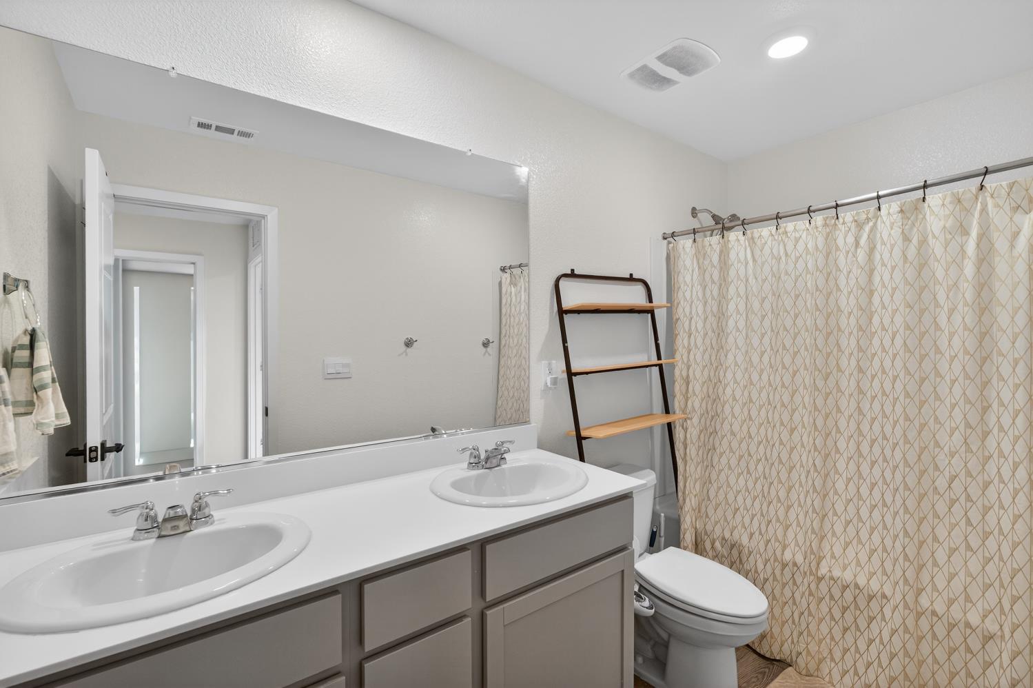 8883 Sebago Way Elk Grove, CA 95758 - Photo 40 of 58