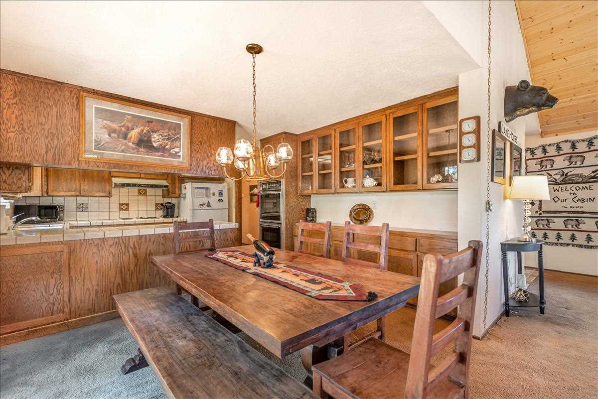 12706 Parsenn Road Truckee, CA 96161 - Photo 8 of 21 Dining Room