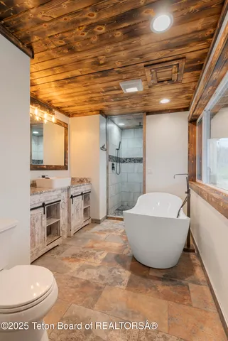 $1,495,000 | 118 Upper Picnic Ridge Road, Bondurant, WY 82922