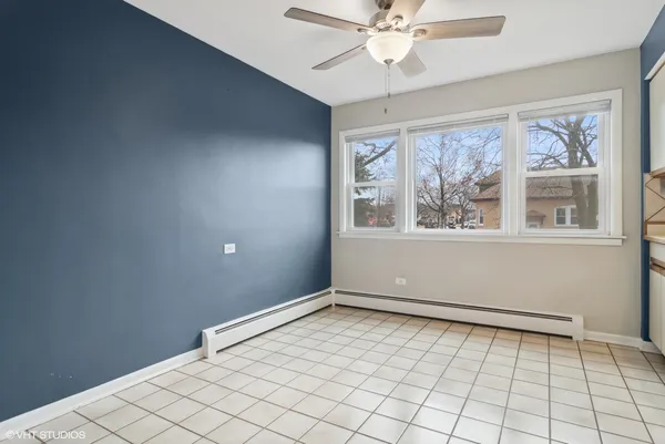 $2,150 | 1600 North 17th Avenue, Unit 1, Melrose Park, IL 60160