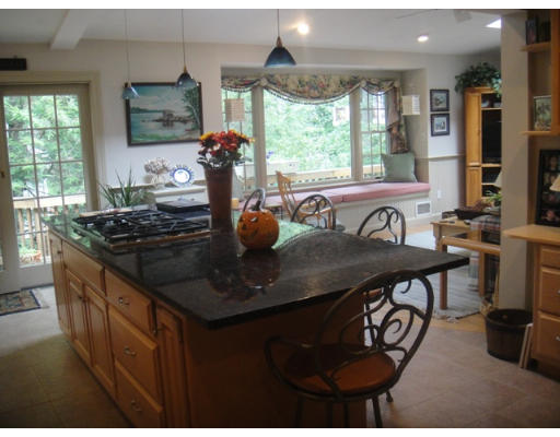 4 Linwood Road Wellesley, MA 02481 - Photo 6 of 17