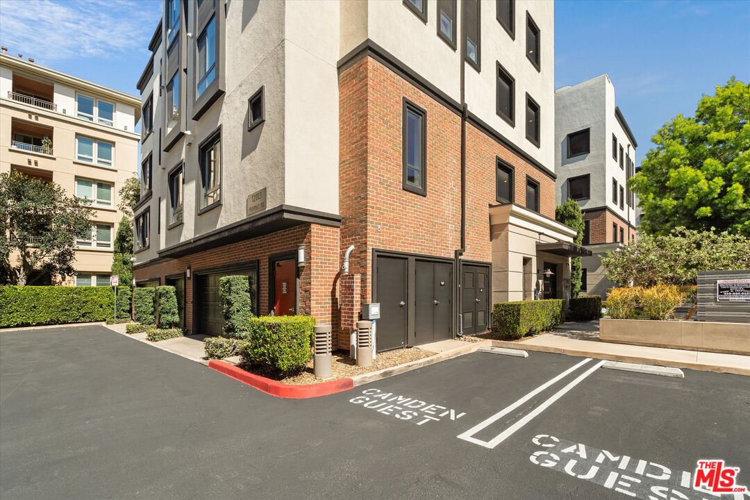 12883 West Runway Road, Unit 1 Playa Vista, CA 90094 - Photo 32 of 36 a view of a street in front of a building