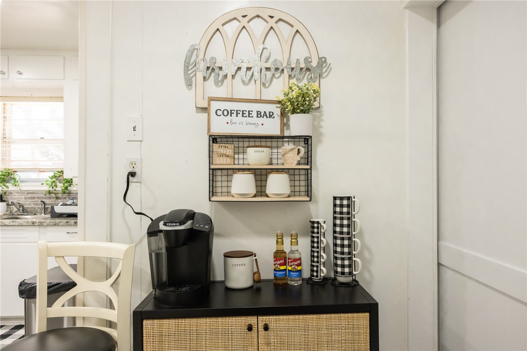 1308 Antone Street Bryan, TX 77803 - Photo 11 of 36