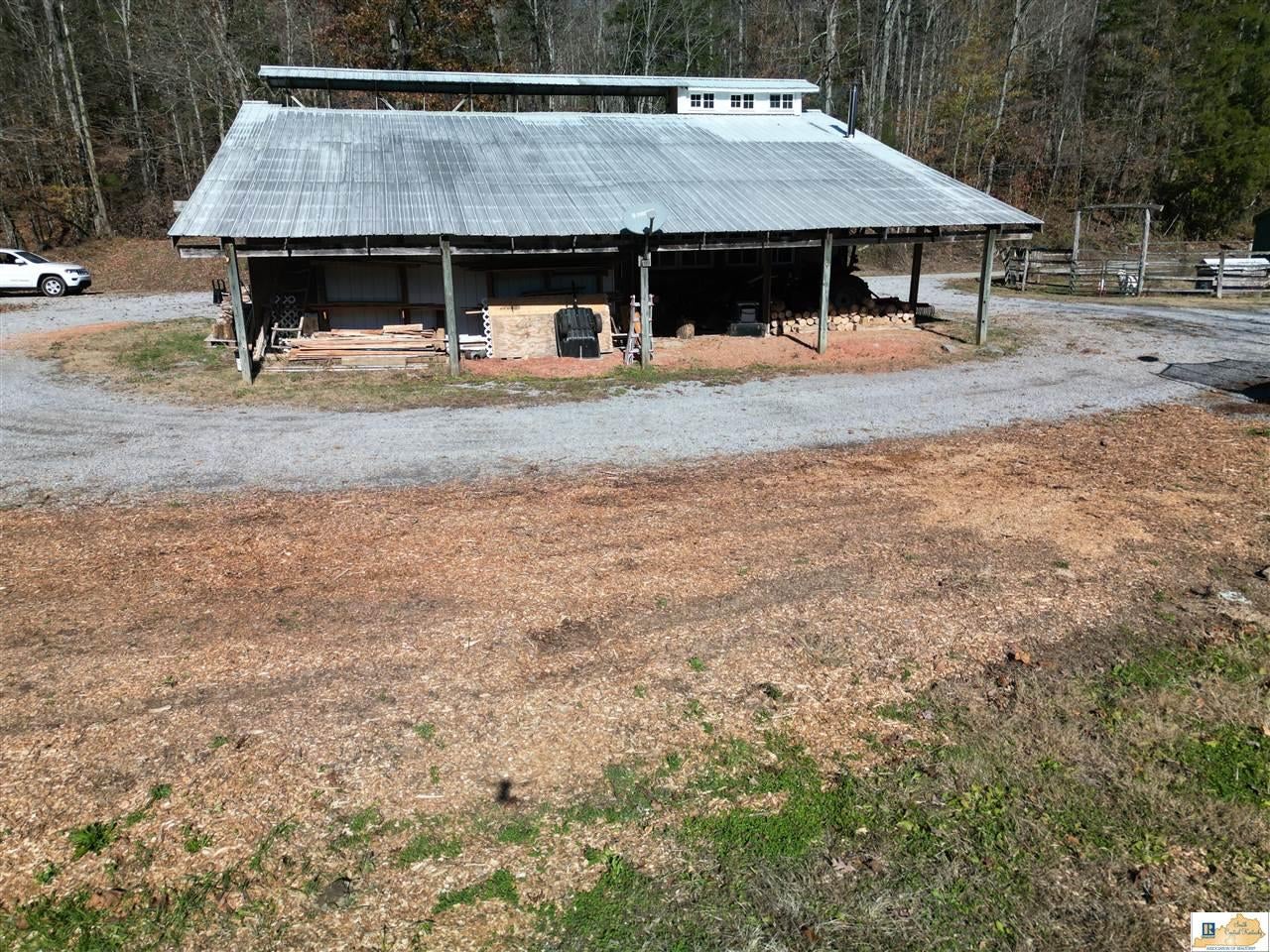 251 Crocus View Road Glens Fork, KY 42741 - Photo 5 of 54 Gallery Image 5