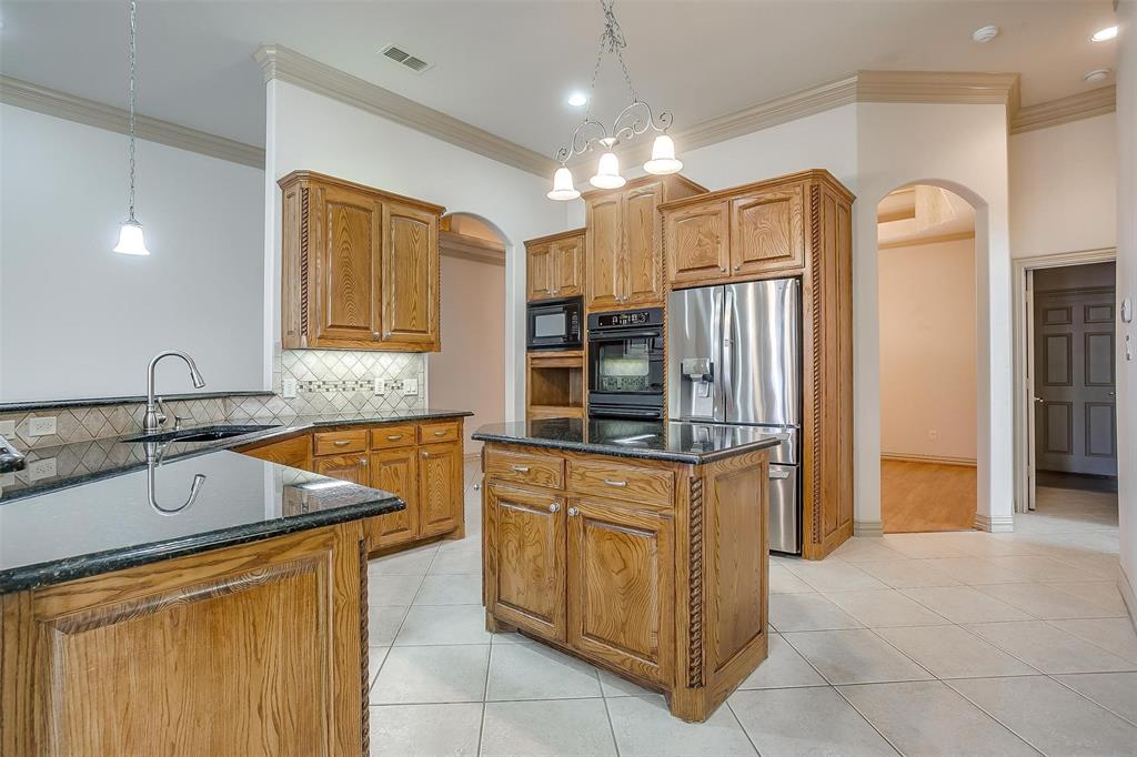 13780 Riviera West Fort Worth, TX 76028 - Photo 34 of 39