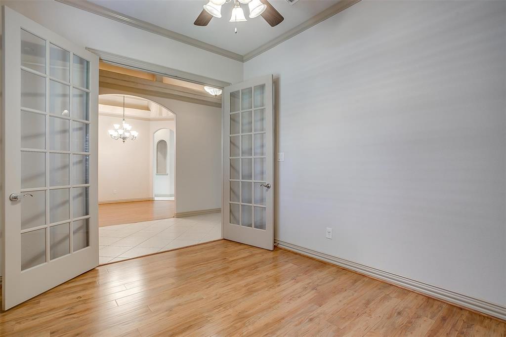 13780 Riviera West Fort Worth, TX 76028 - Photo 9 of 39
