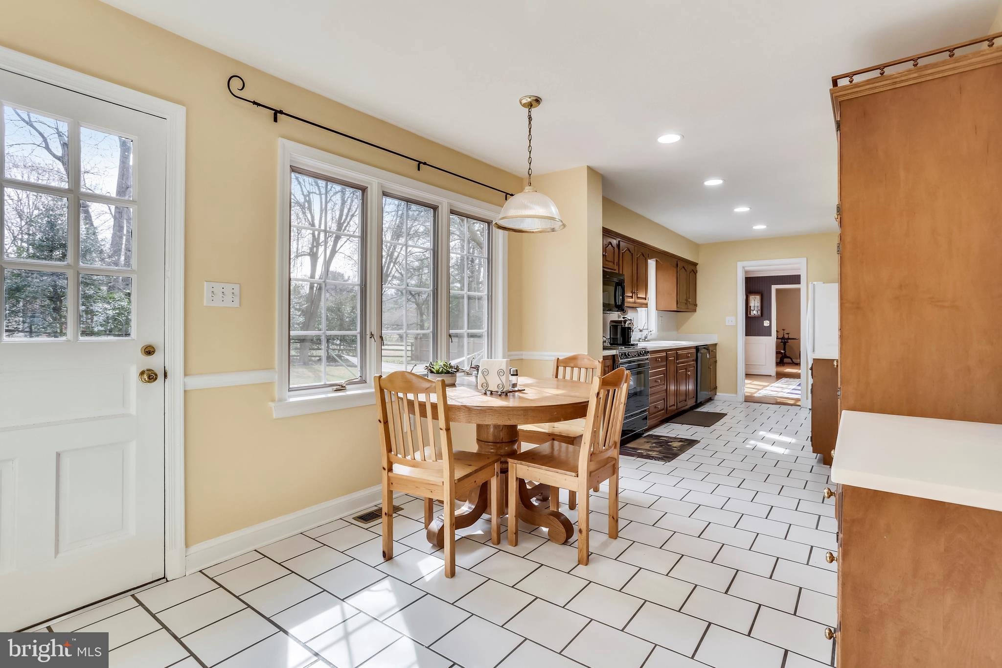 12513 Over Ridge Road Potomac, MD 20854 - Photo 14 of 44