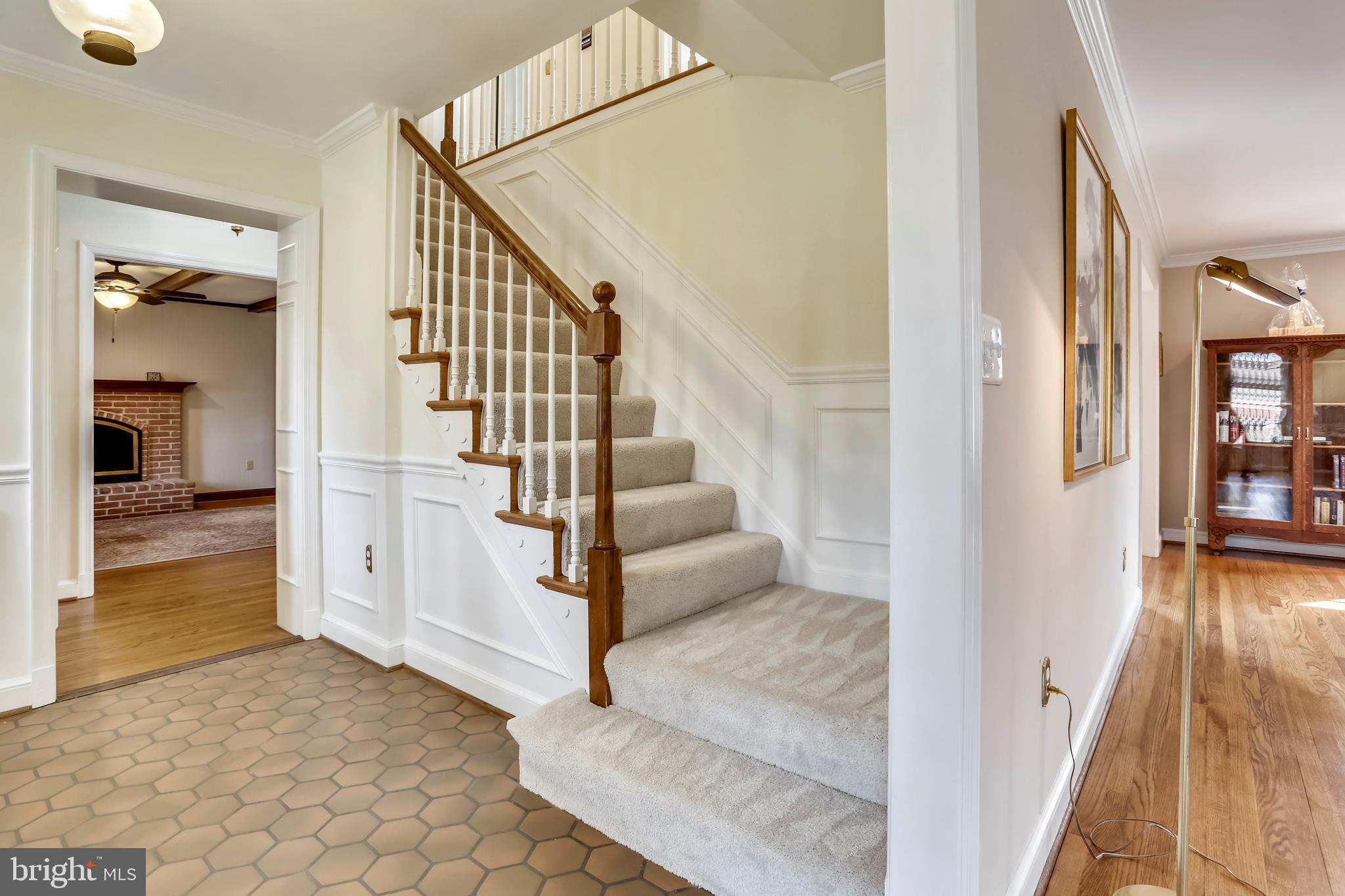 12513 Over Ridge Road Potomac, MD 20854 - Photo 4 of 44