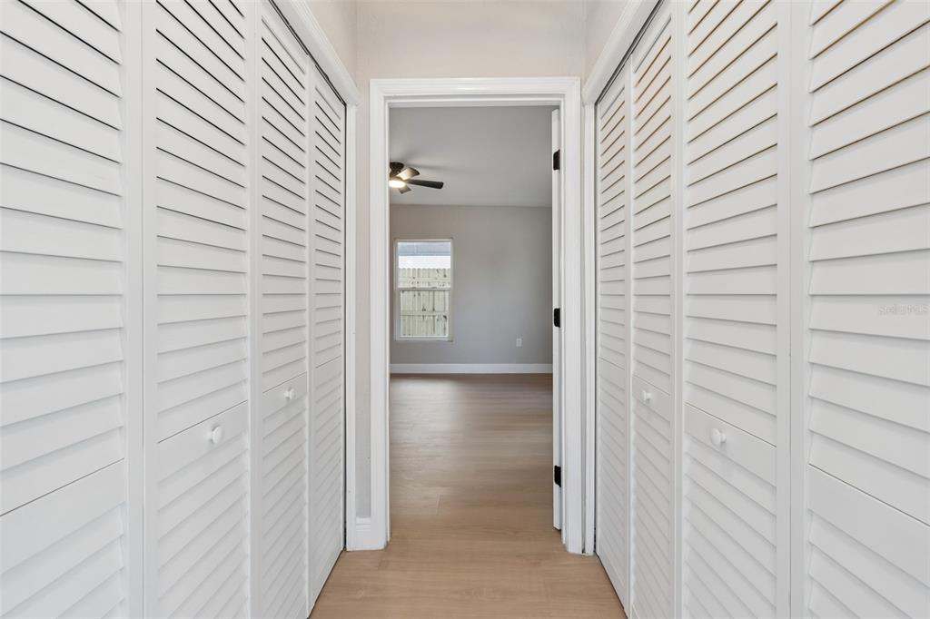 3912 West Pine Street Tampa, FL 33607 - Photo 22 of 60 a view of a bathroom