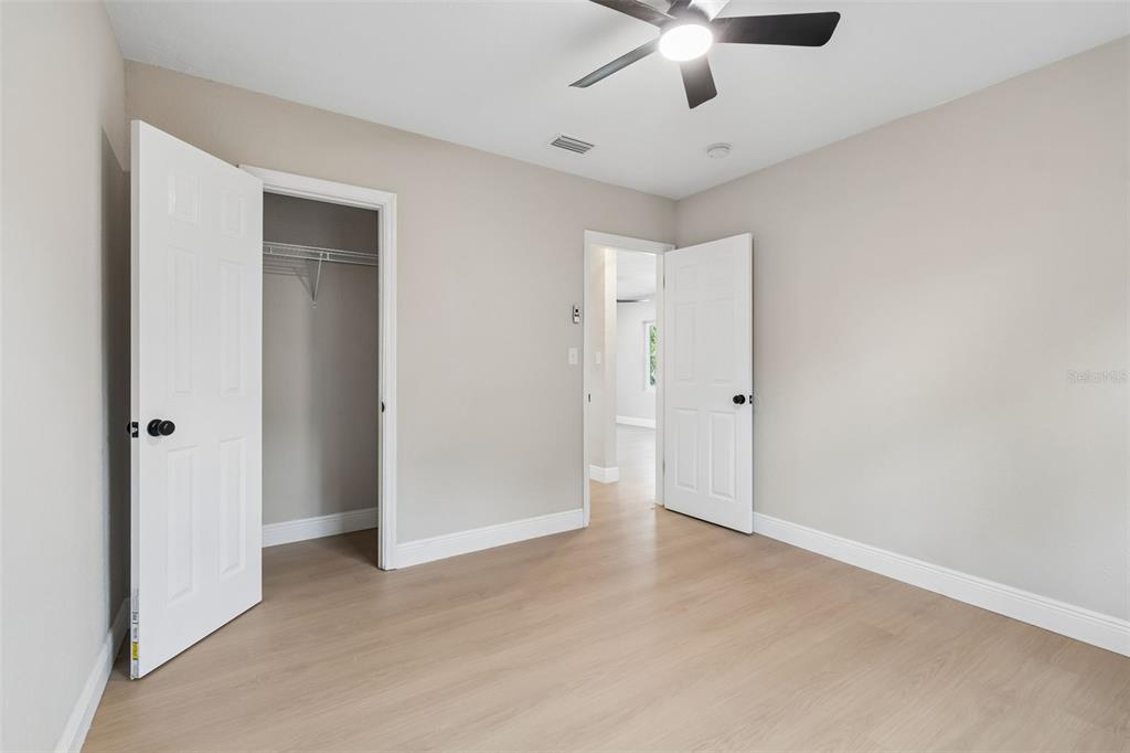 3912 West Pine Street Tampa, FL 33607 - Photo 38 of 60 a view of an empty room