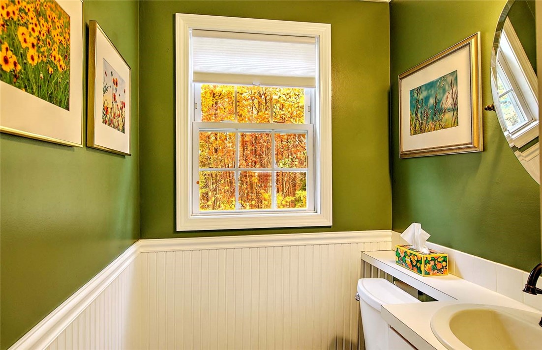 10 Ferrer Road Johnston, RI 02919 - Photo 16 of 40 Gallery Image 16