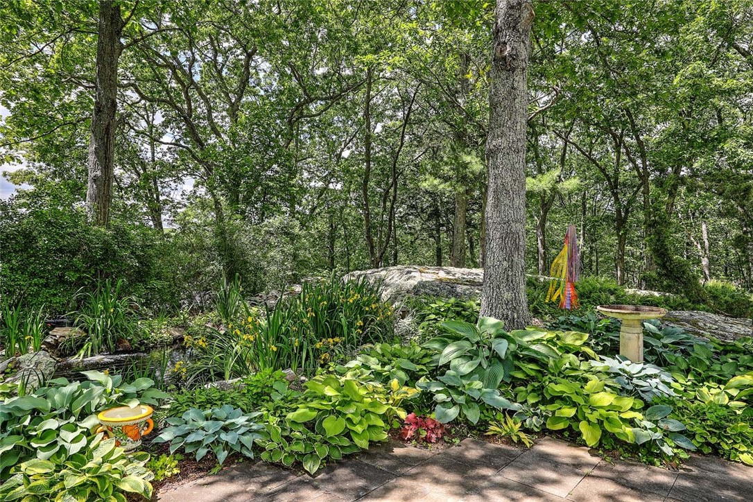10 Ferrer Road Johnston, RI 02919 - Photo 28 of 40 Gallery Image 28