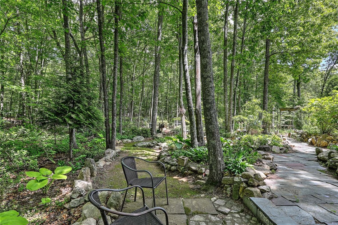 10 Ferrer Road Johnston, RI 02919 - Photo 36 of 40 Gallery Image 36