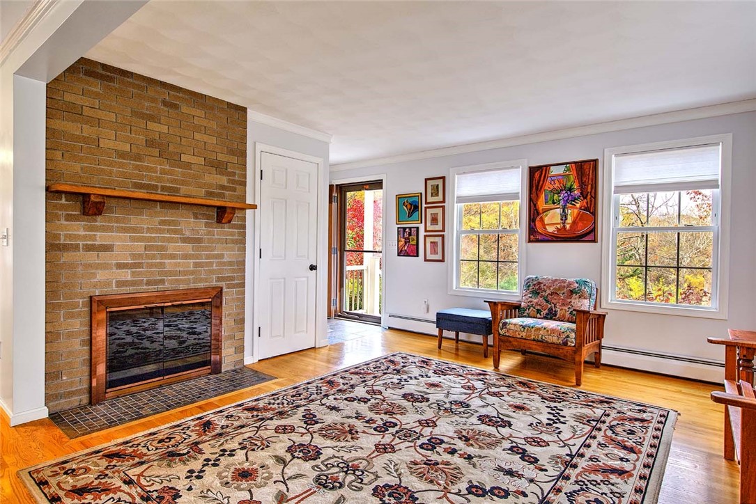 10 Ferrer Road Johnston, RI 02919 - Photo 8 of 40 Gallery Image 8