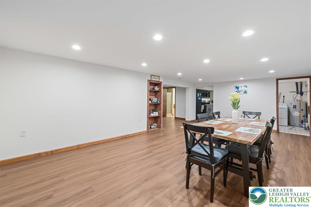217 Coach Road Tobyhanna, PA 18466 - Photo 4 of 35 a view of a dining room with furniture