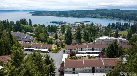 $325,000 | 26435 Northeast Pennsylvania Avenue, Unit 46, Kingston, WA 98346
