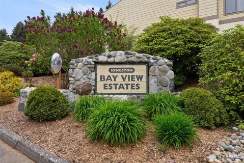 $325,000 | 26435 Northeast Pennsylvania Avenue, Unit 46, Kingston, WA 98346