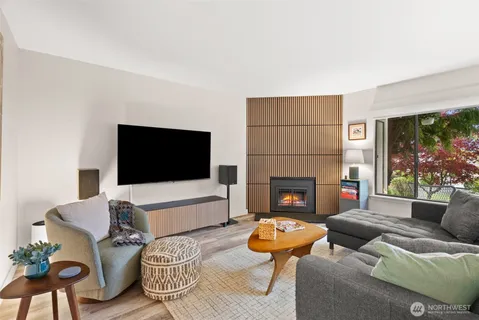 $325,000 | 26435 Northeast Pennsylvania Avenue, Unit 46, Kingston, WA 98346