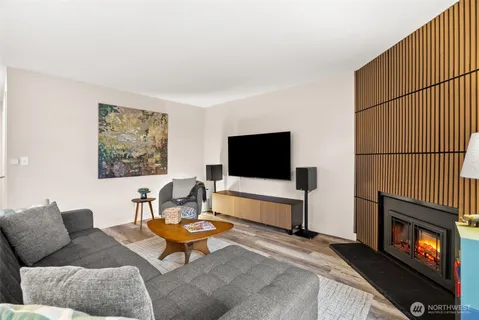 $325,000 | 26435 Northeast Pennsylvania Avenue, Unit 46, Kingston, WA 98346