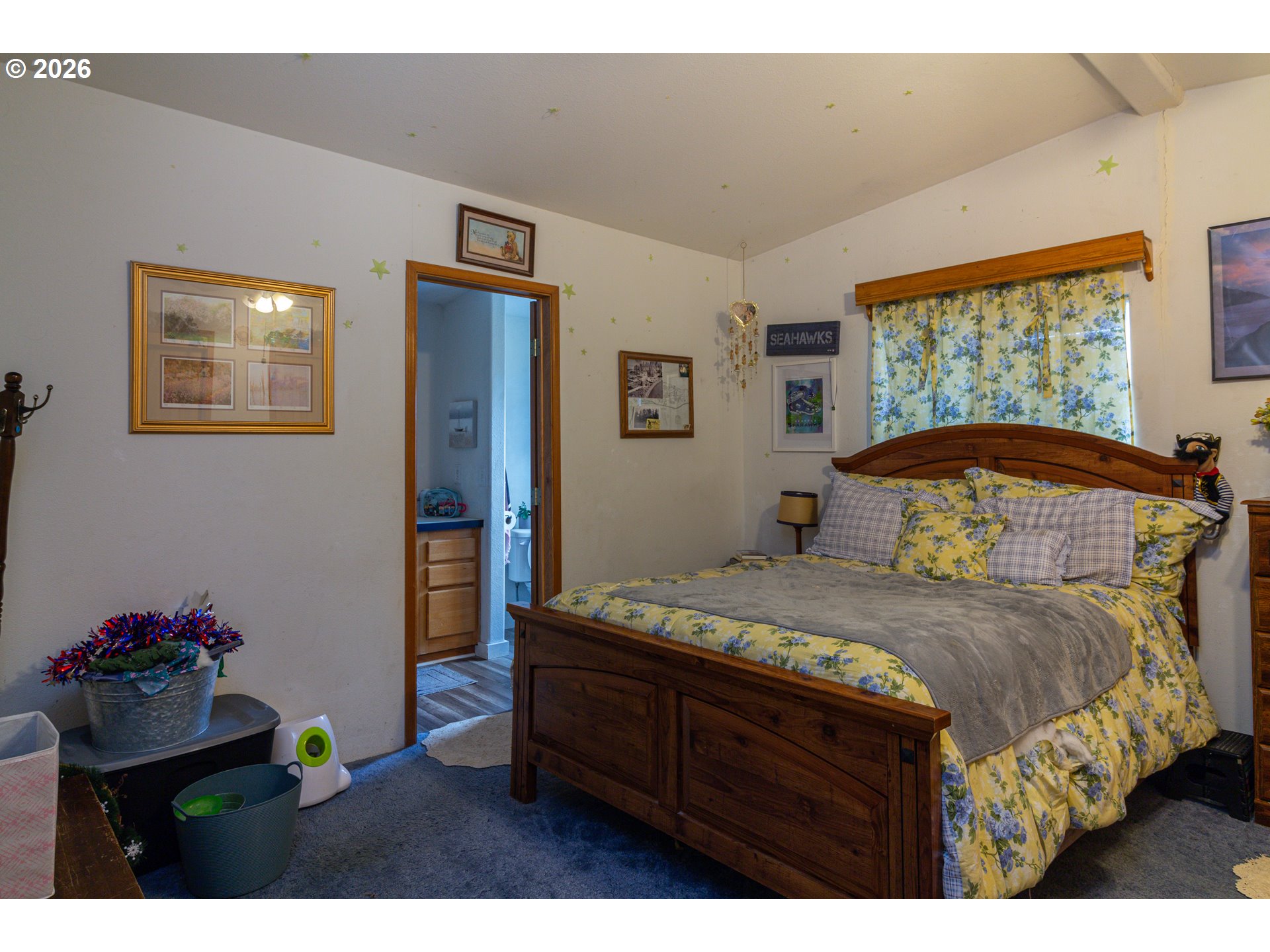 1375 Southwest 15th Street Hermiston, OR 97838 - Photo 9 of 14 a bedroom with a bed and a window