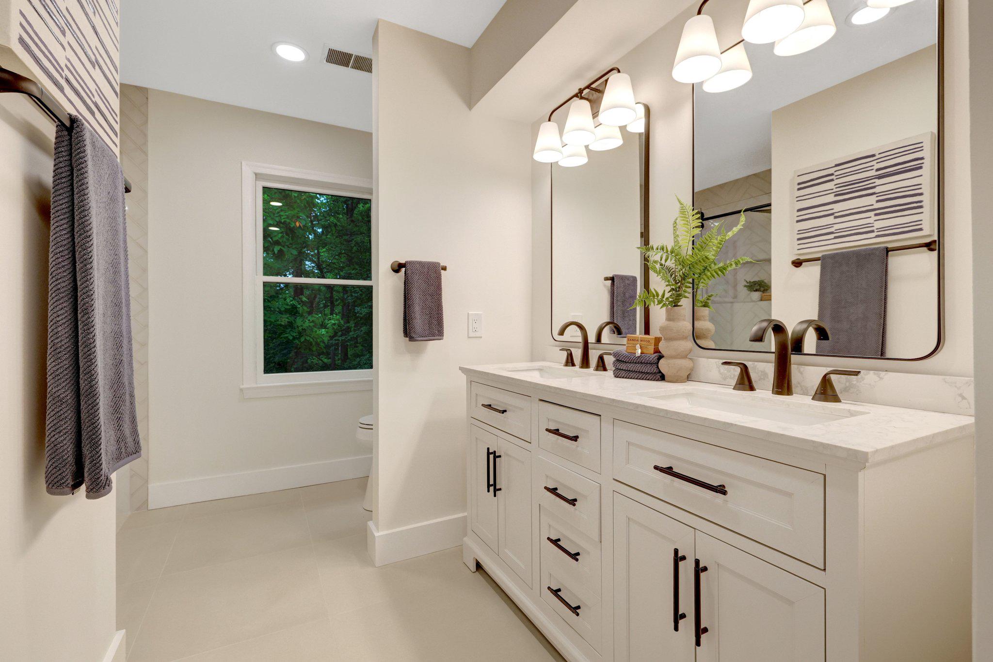 1132 Springvale Road Great Falls, VA 22066 - Photo 56 of 81 Remodeled full bath off hallway.