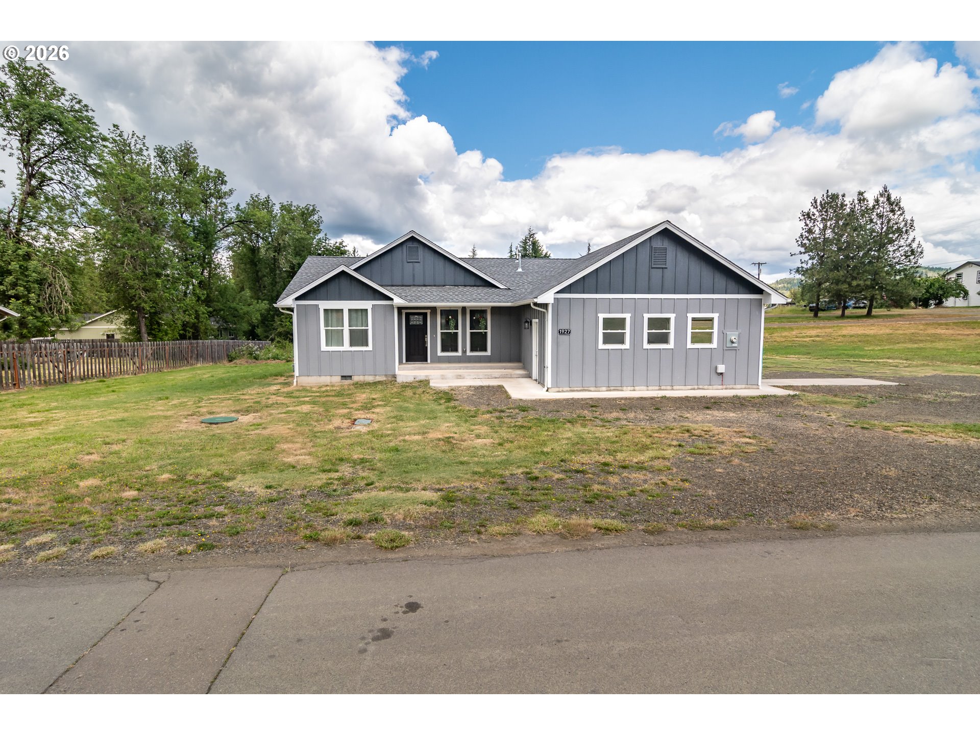 1927 Southwest Duke Road Sutherlin, OR 97479 - Photo 2 of 38