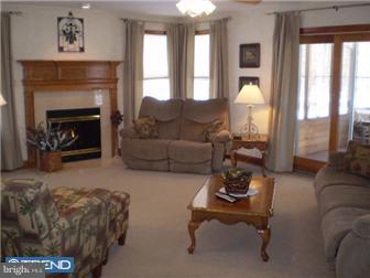 12 Edgewood Road Sicklerville, NJ 08081 - Photo 4 of 12 Family Room