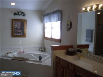 12 Edgewood Road Sicklerville, NJ 08081 - Photo 7 of 12 Bathroom