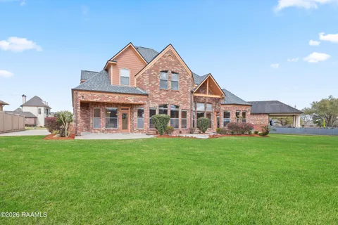 $899,900 | 106 Augusta Drive, Broussard, LA 70518