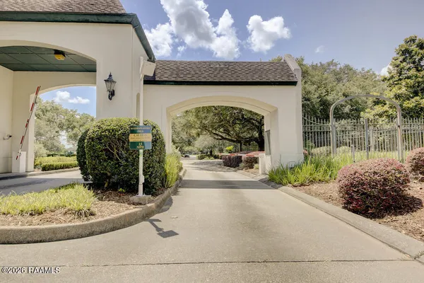 $940,000 | 106 Augusta Drive, Broussard, LA 70518