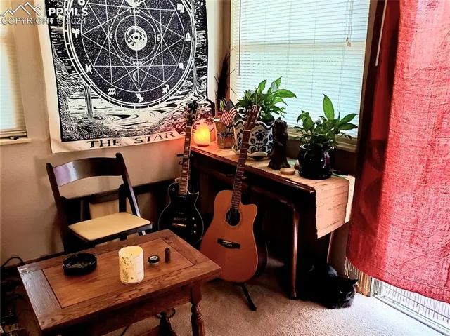 a view of an outdoor space