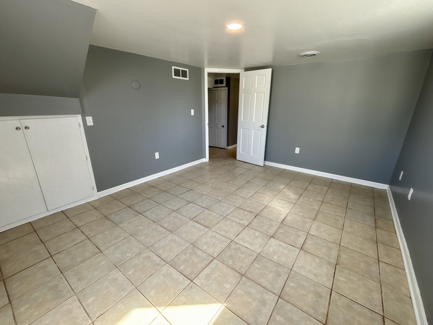 702 4th Avenue Ottawa, IL 61350 - Photo 12 of 29
