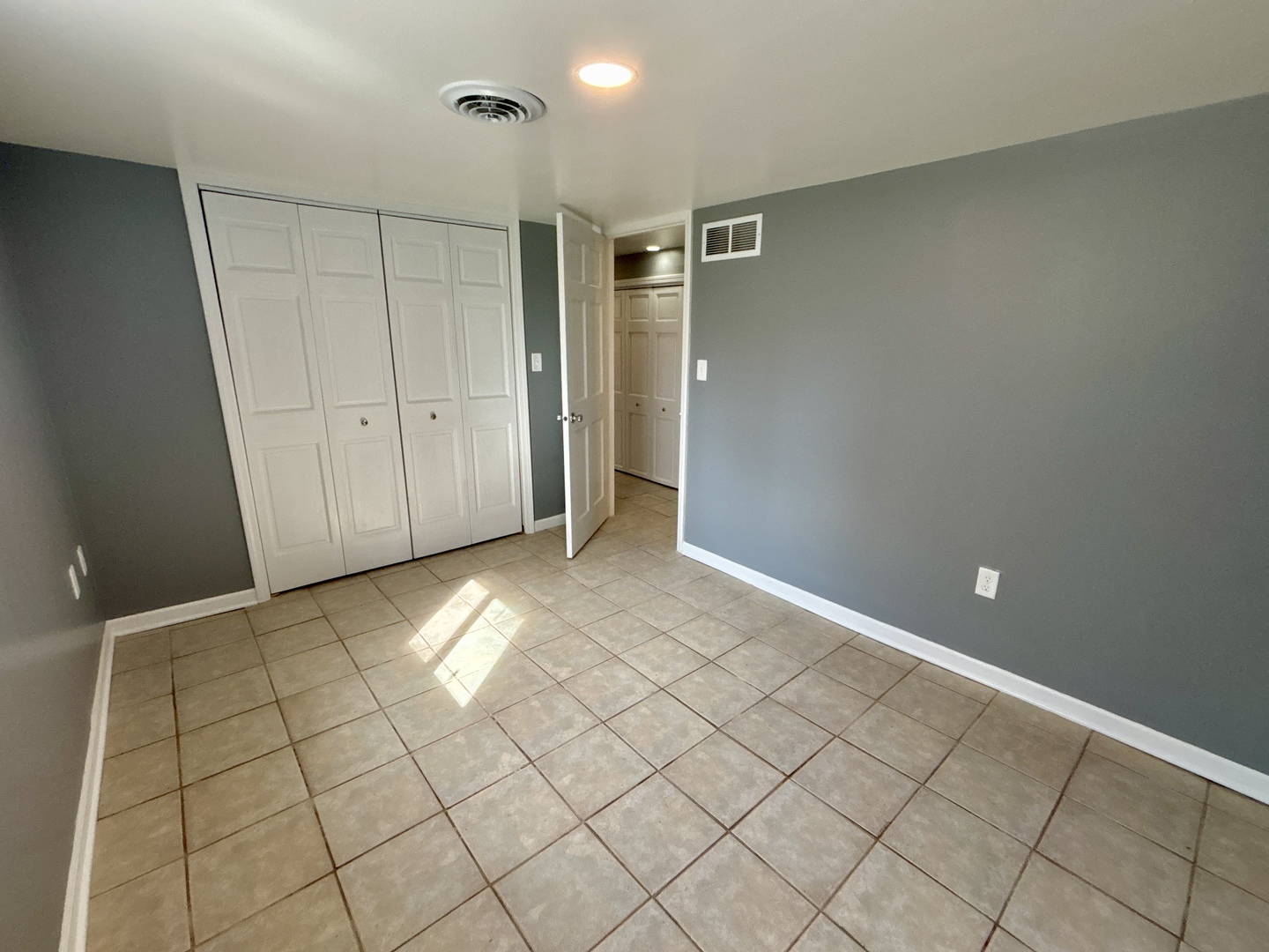 702 4th Avenue Ottawa, IL 61350 - Photo 14 of 29