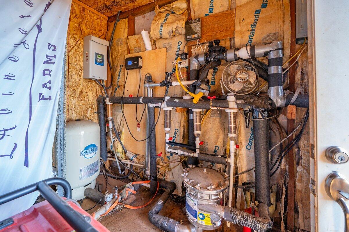 12757 Fern Road Whitmore, CA 96096 - Photo 49 of 62 a view of a room with gym equipment