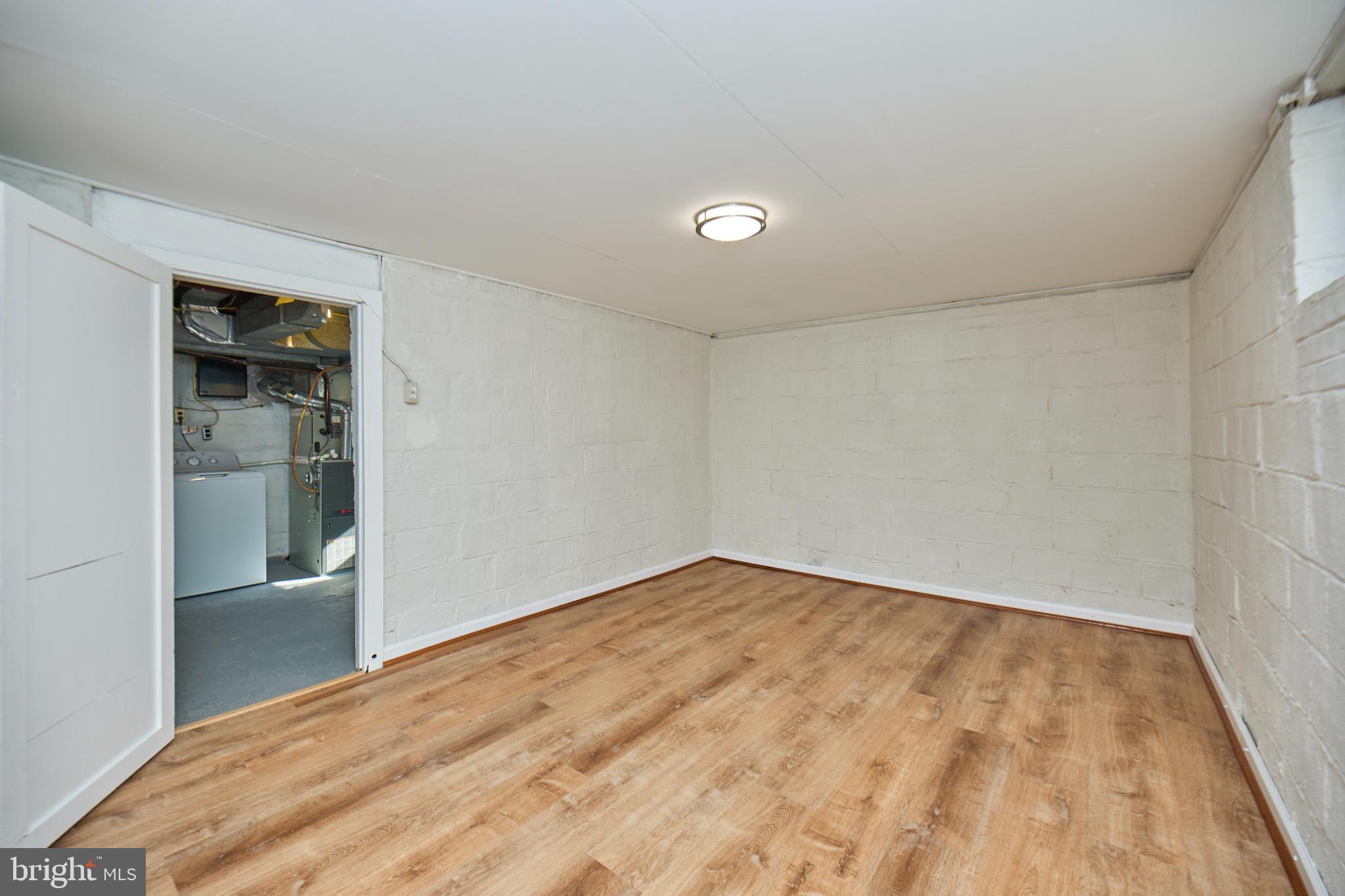 3727 2nd Street South Arlington, VA 22204 - Photo 21 of 30 wooden floor in a room