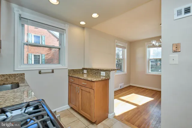 $3,100 | 3727 2nd Street South, Arlington, VA 22204