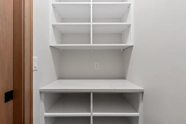 $439,900 | 2334 Whispering Wind Lane, Howard, WI 54303