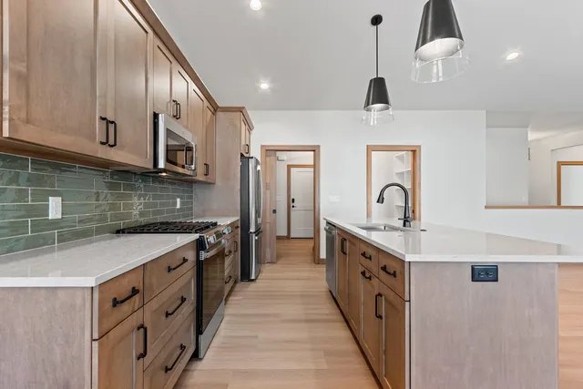 $439,900 | 2334 Whispering Wind Lane, Howard, WI 54303