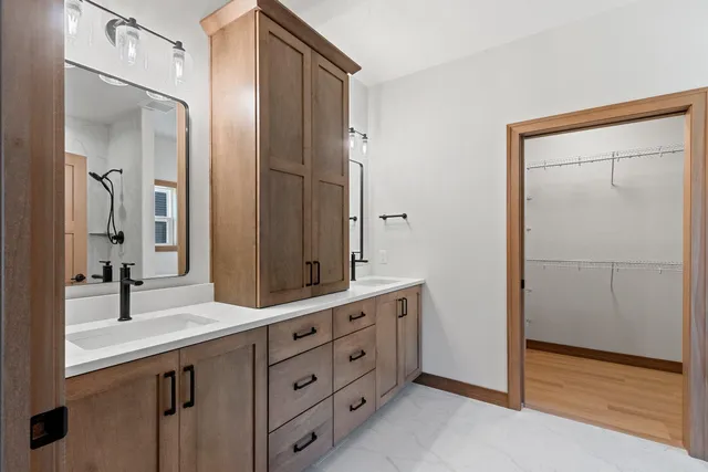 $439,900 | 2334 Whispering Wind Lane, Howard, WI 54303