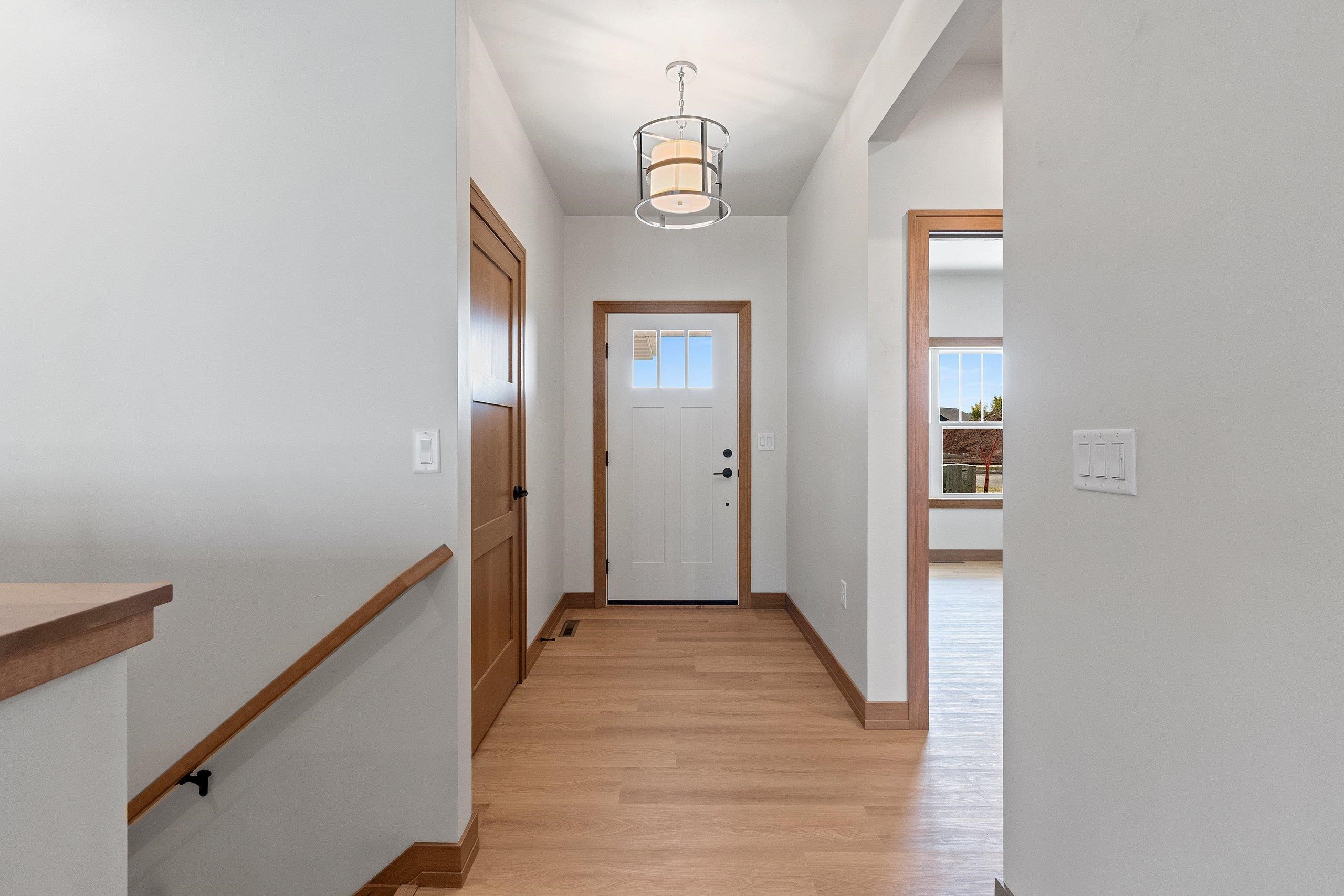 2334 Whispering Wind Lane Howard, WI 54303 - Photo 4 of 44