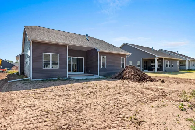 $439,900 | 2334 Whispering Wind Lane, Howard, WI 54303