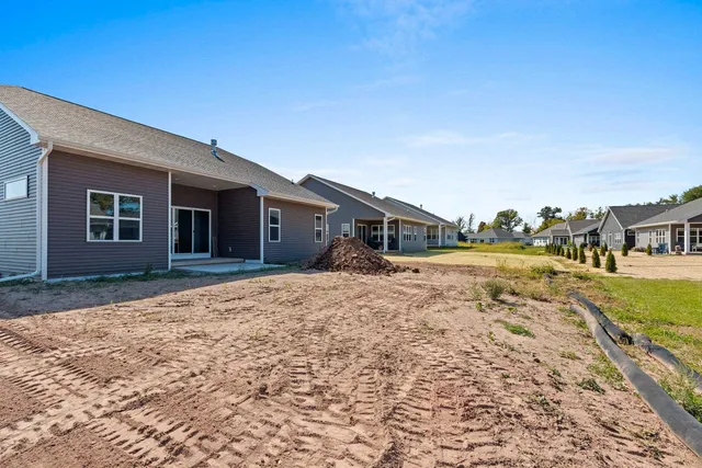 $439,900 | 2334 Whispering Wind Lane, Howard, WI 54303