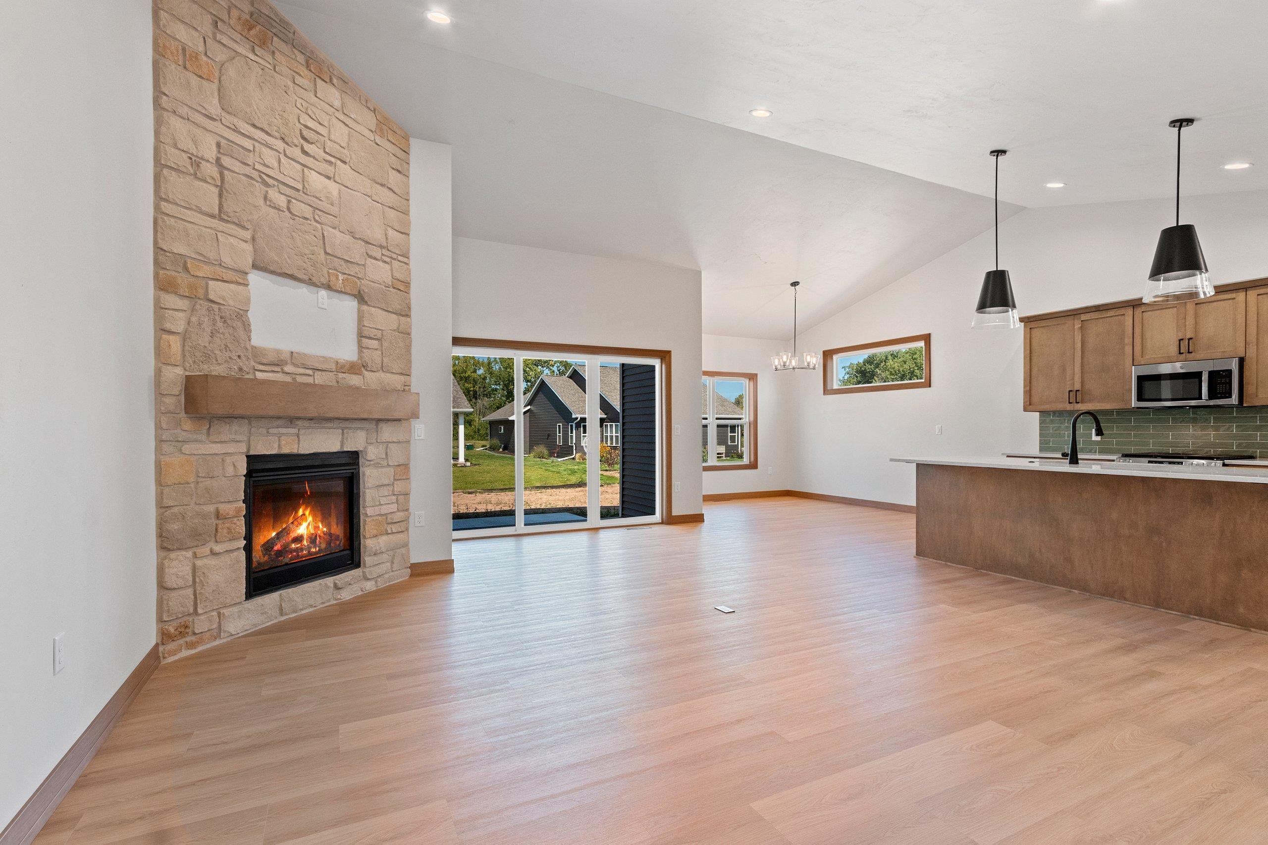 2334 Whispering Wind Lane Howard, WI 54303 - Photo 6 of 44