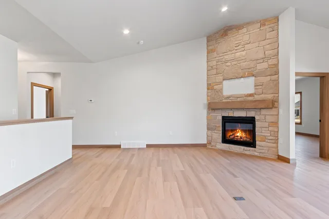 $439,900 | 2334 Whispering Wind Lane, Howard, WI 54303